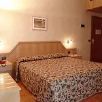Riviera 3*