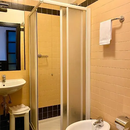 Riviera Hotel Segrate