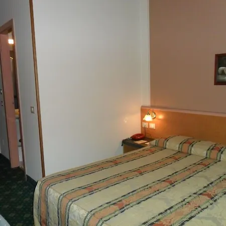 Riviera Hotel Segrate