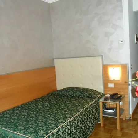 Hotel Riviera 3*