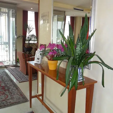 Riviera Hotel 3*