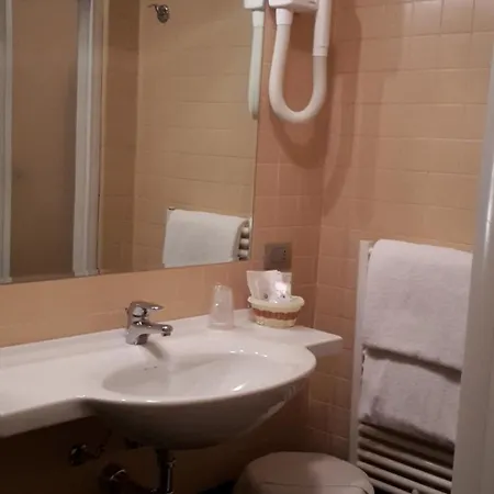 Riviera 3*