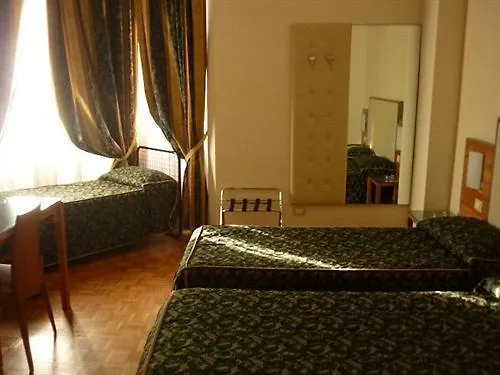 Ξενοδοχείο Riviera 3*