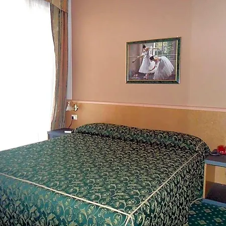 Hotel Riviera 3*