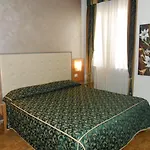 Hotel Riviera