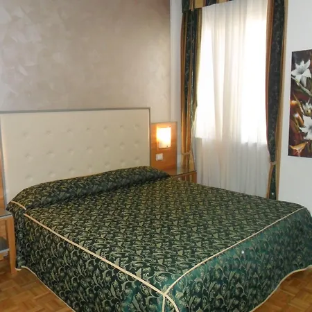 Hotel Riviera
