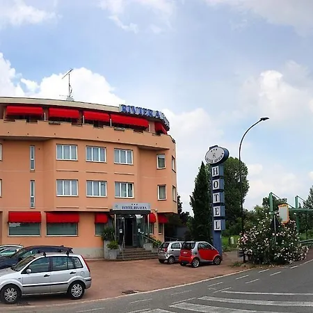 Riviera Hotel 3*
